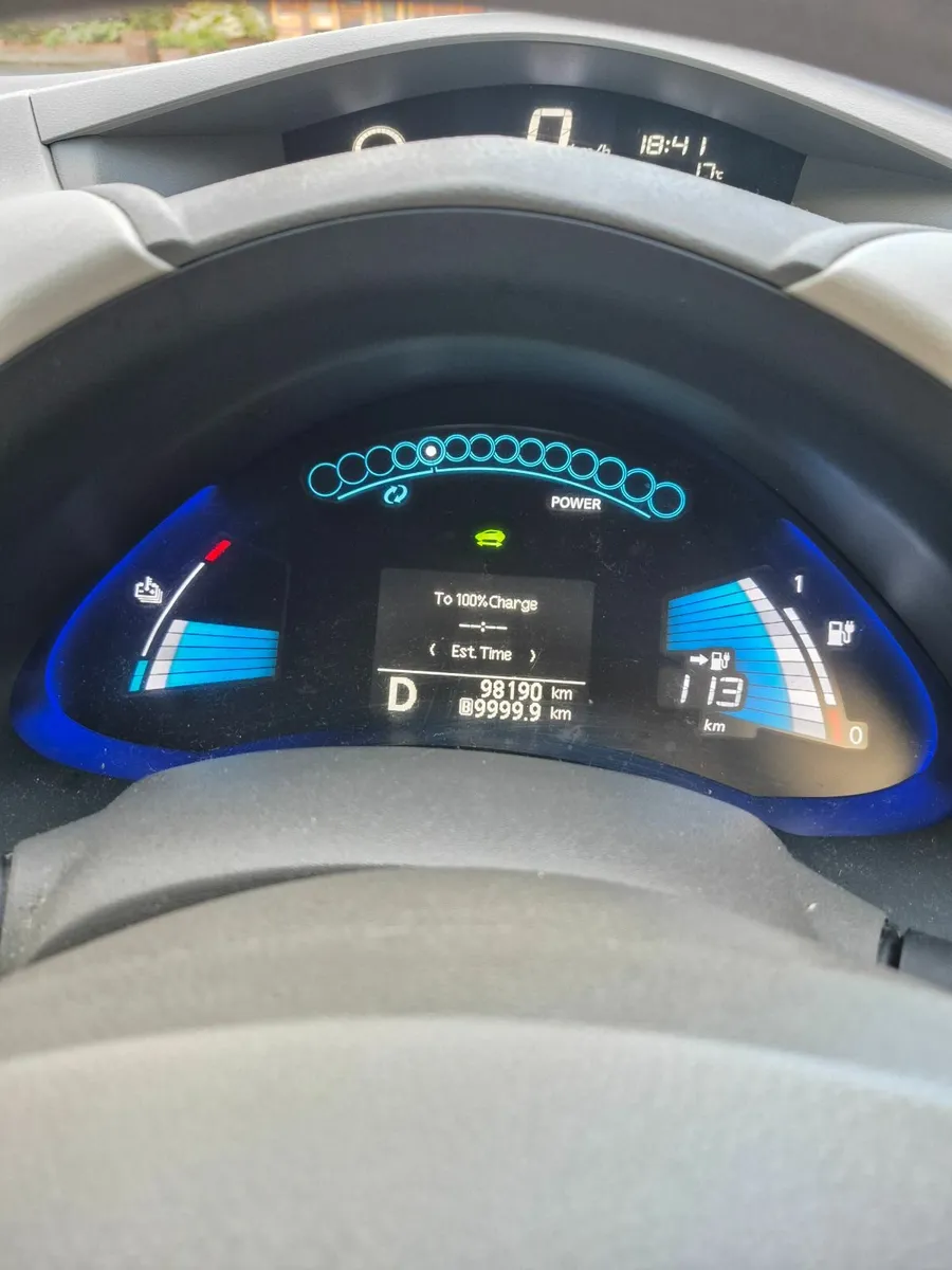 Nissan Leaf 2013 - Image 2