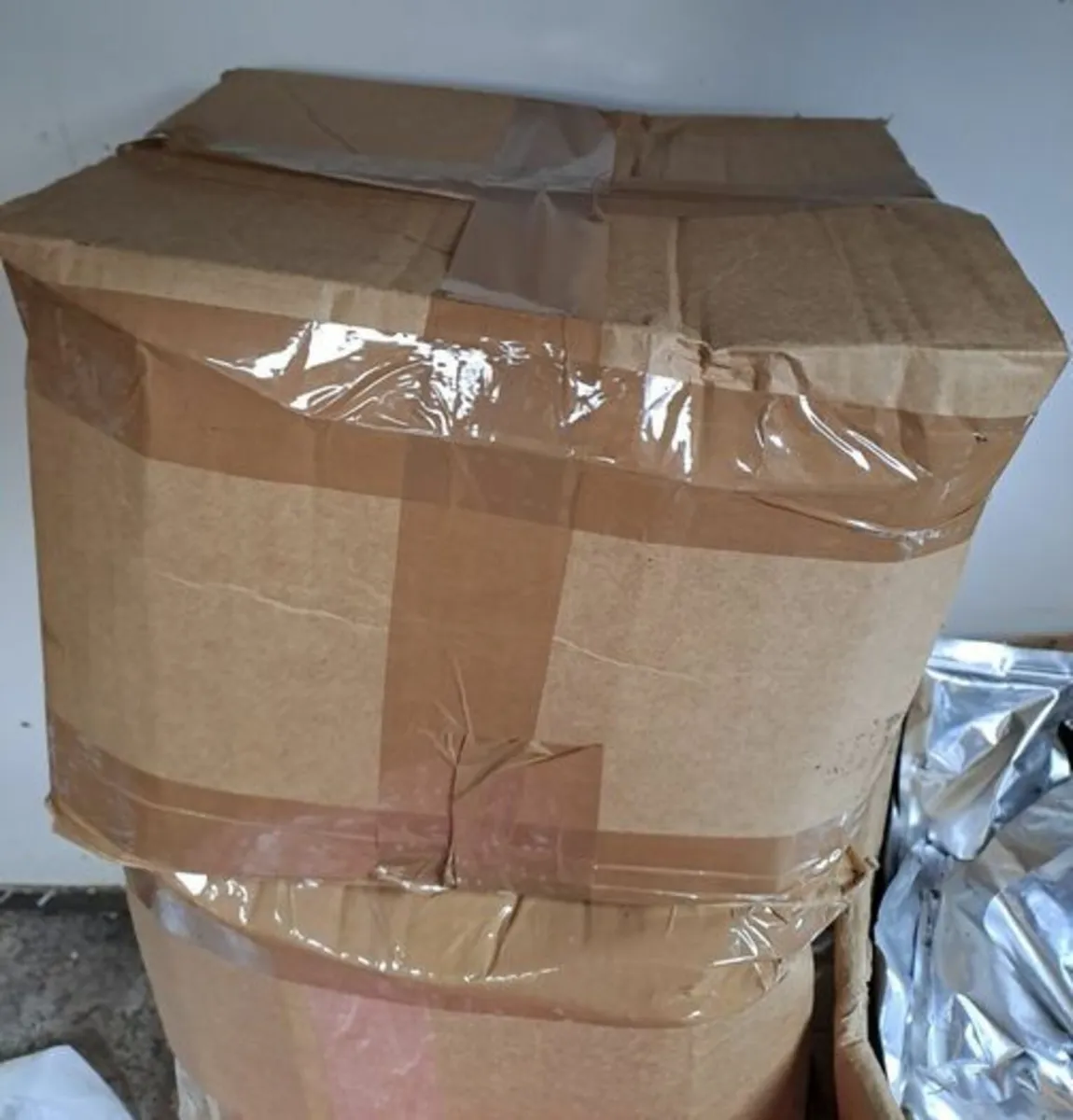 Box of 80 pouches of wet food Postage incl - Image 4