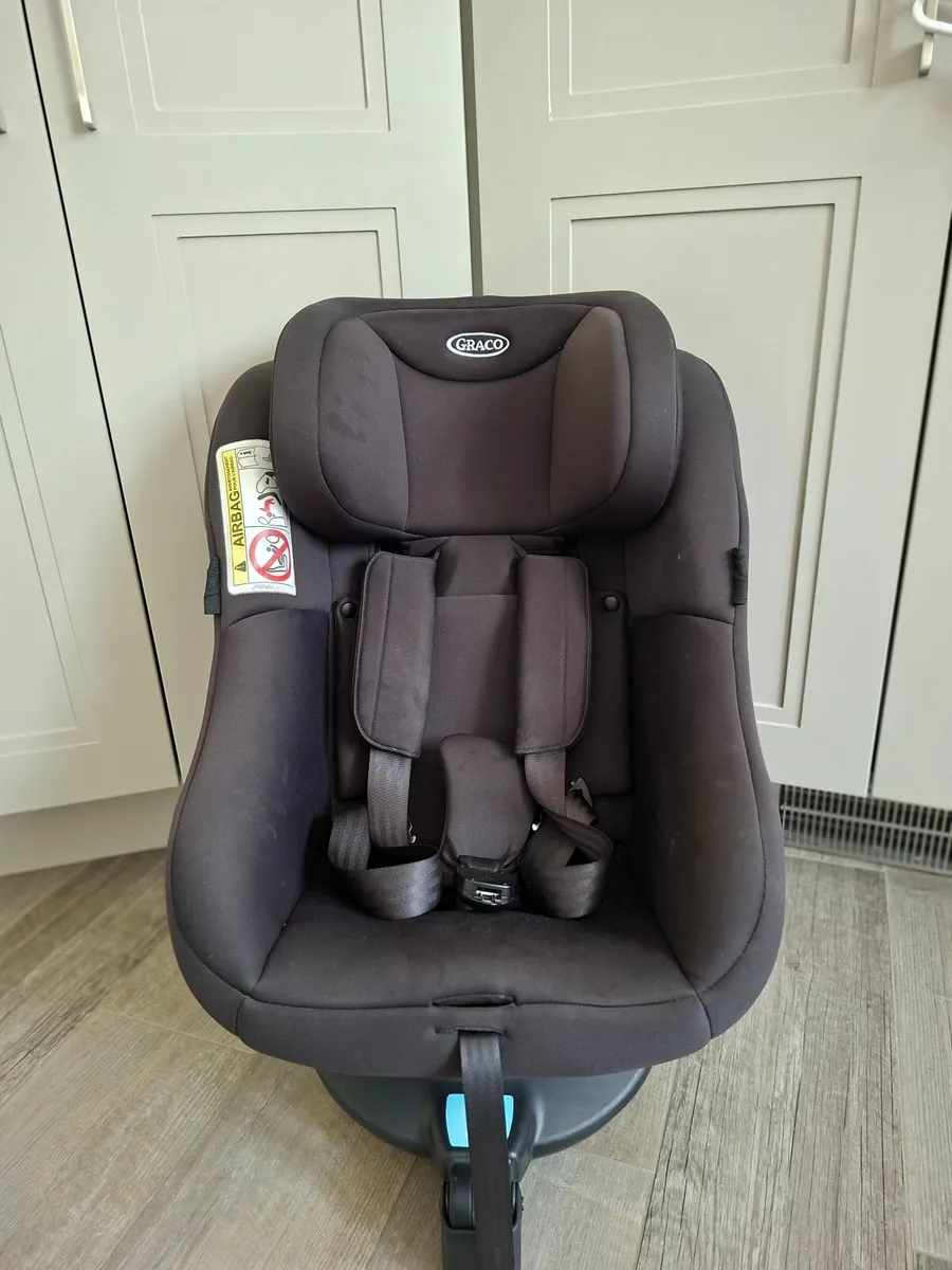Like New Graco 360 carseat isofix - Image 3