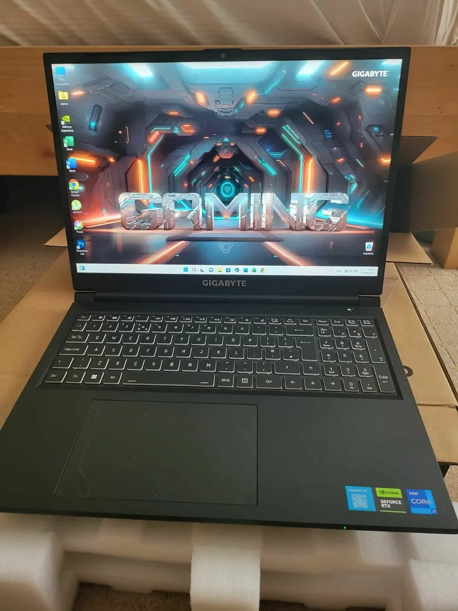 laptop - Image 1
