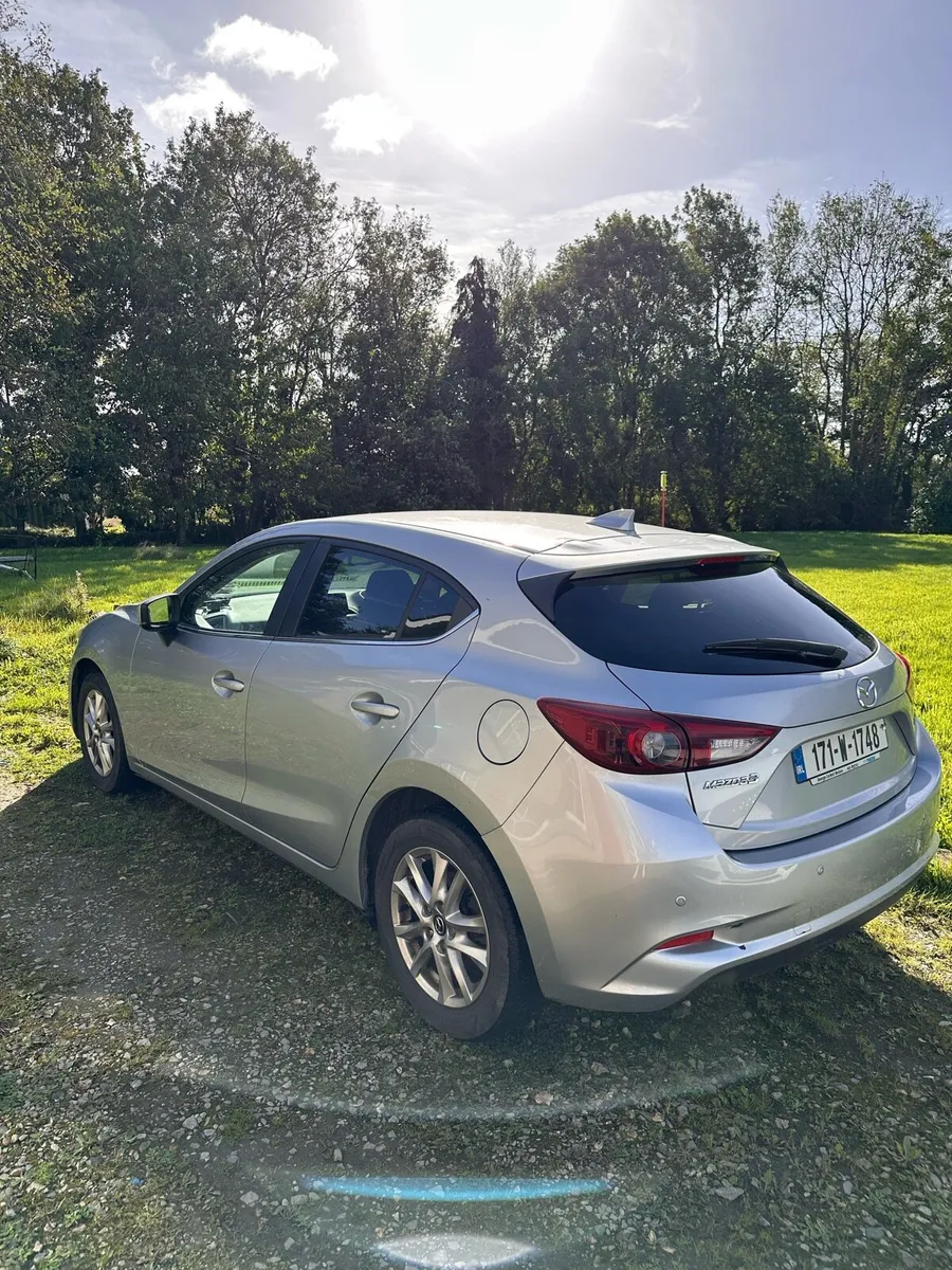 171 Mazda 3 1.5dsl exec - Image 2