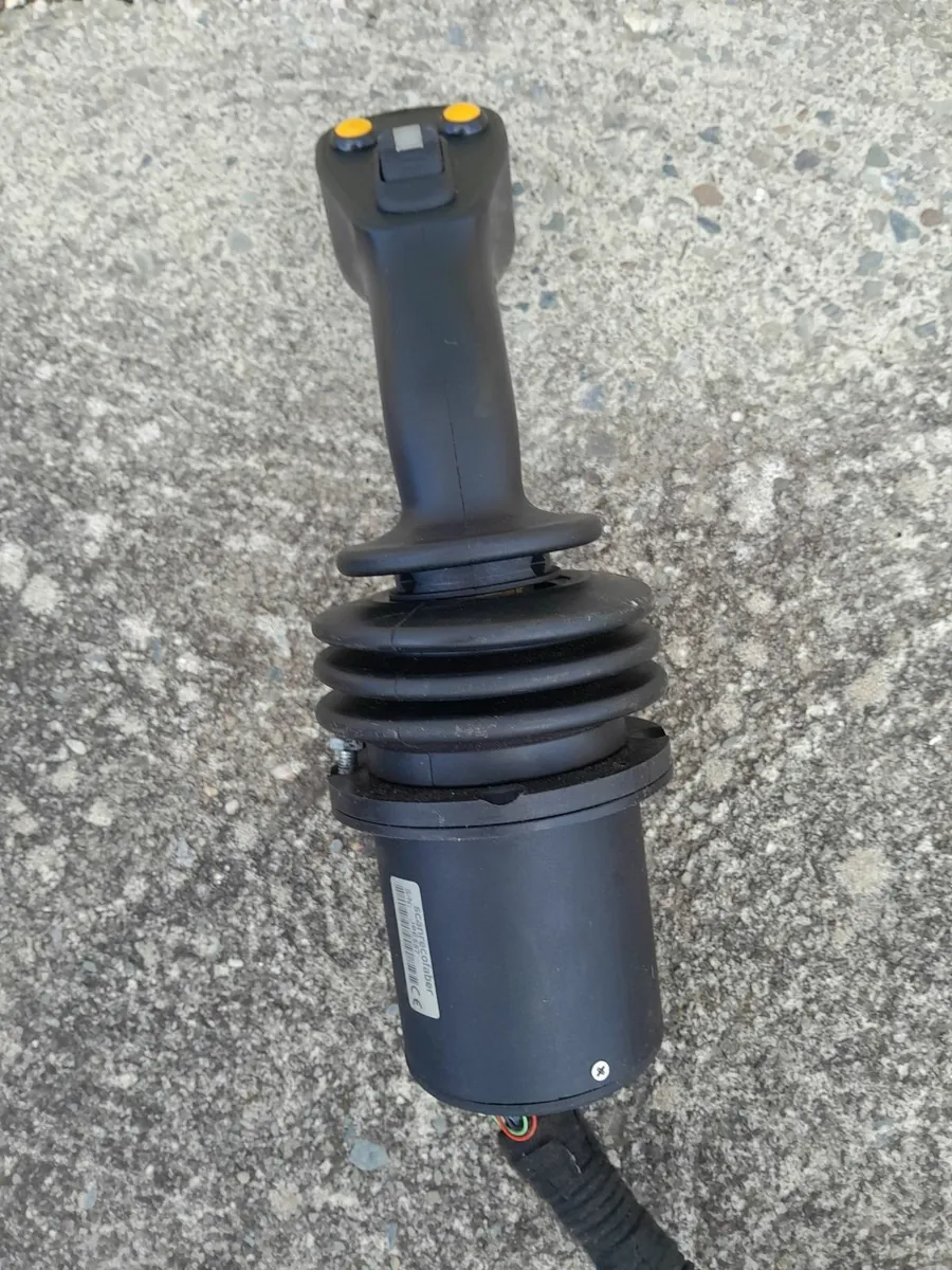 Hydraulic master valve - Image 2