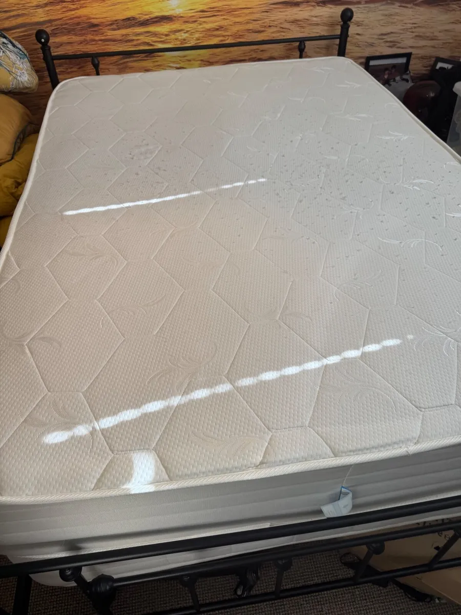 Mattress - Image 3