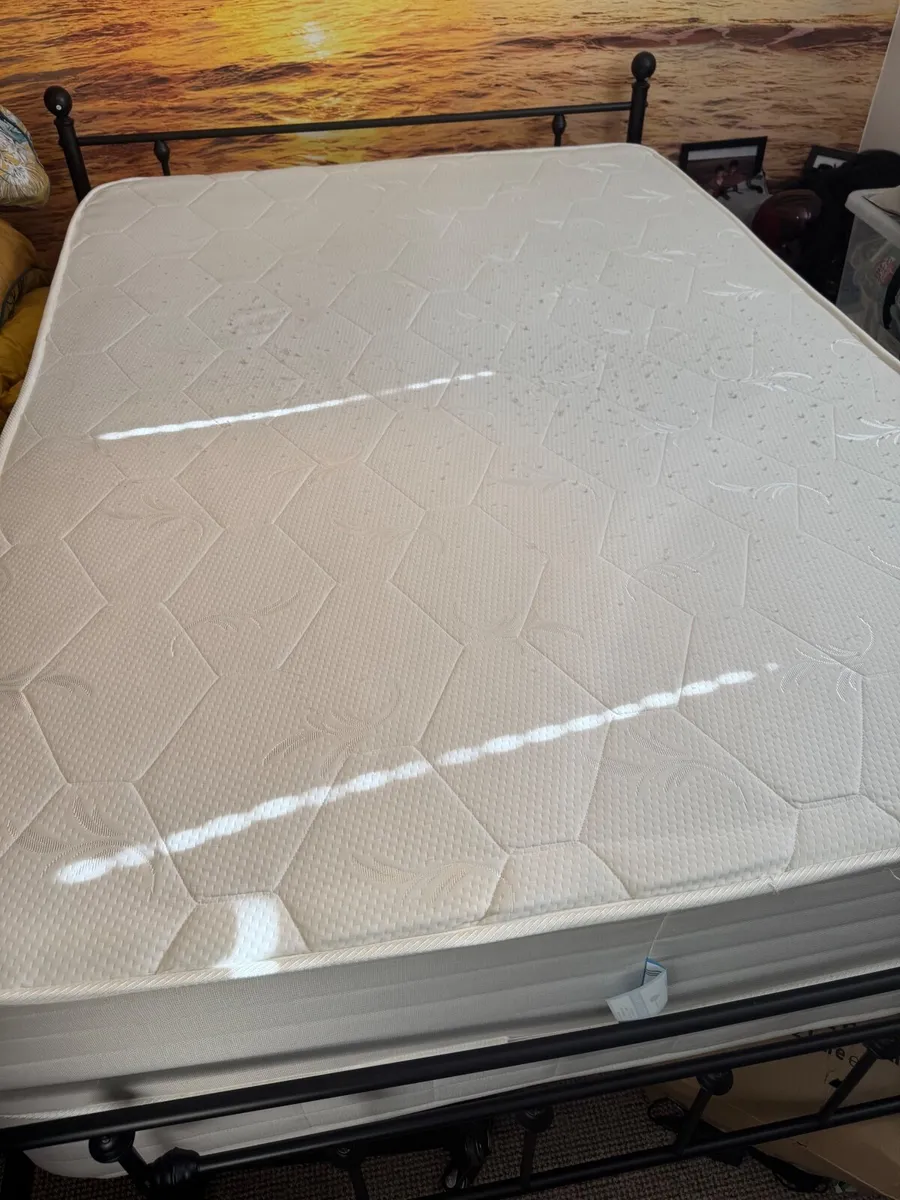 Mattress - Image 4