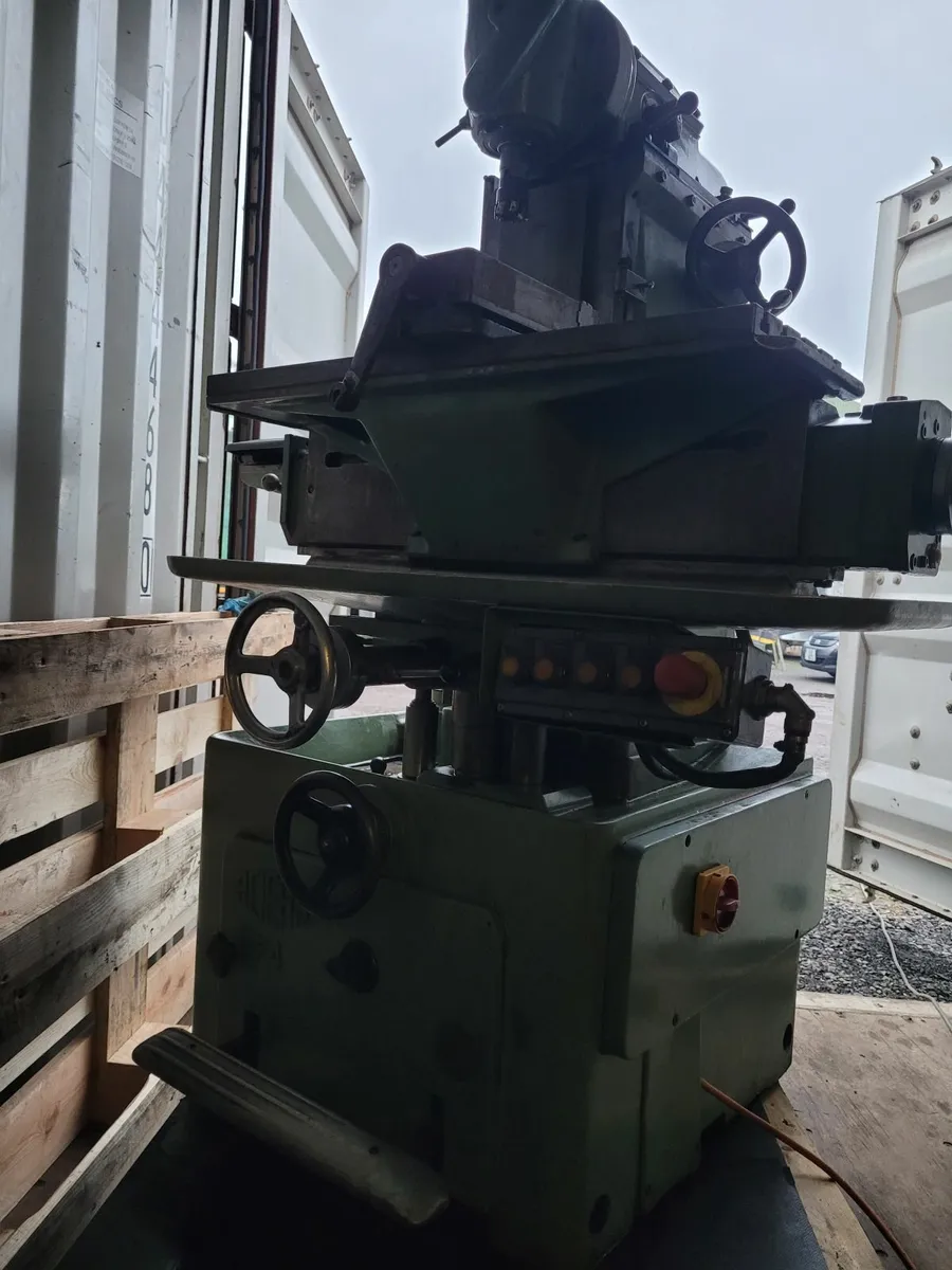 Aciera f4 universal milling machine - Image 1