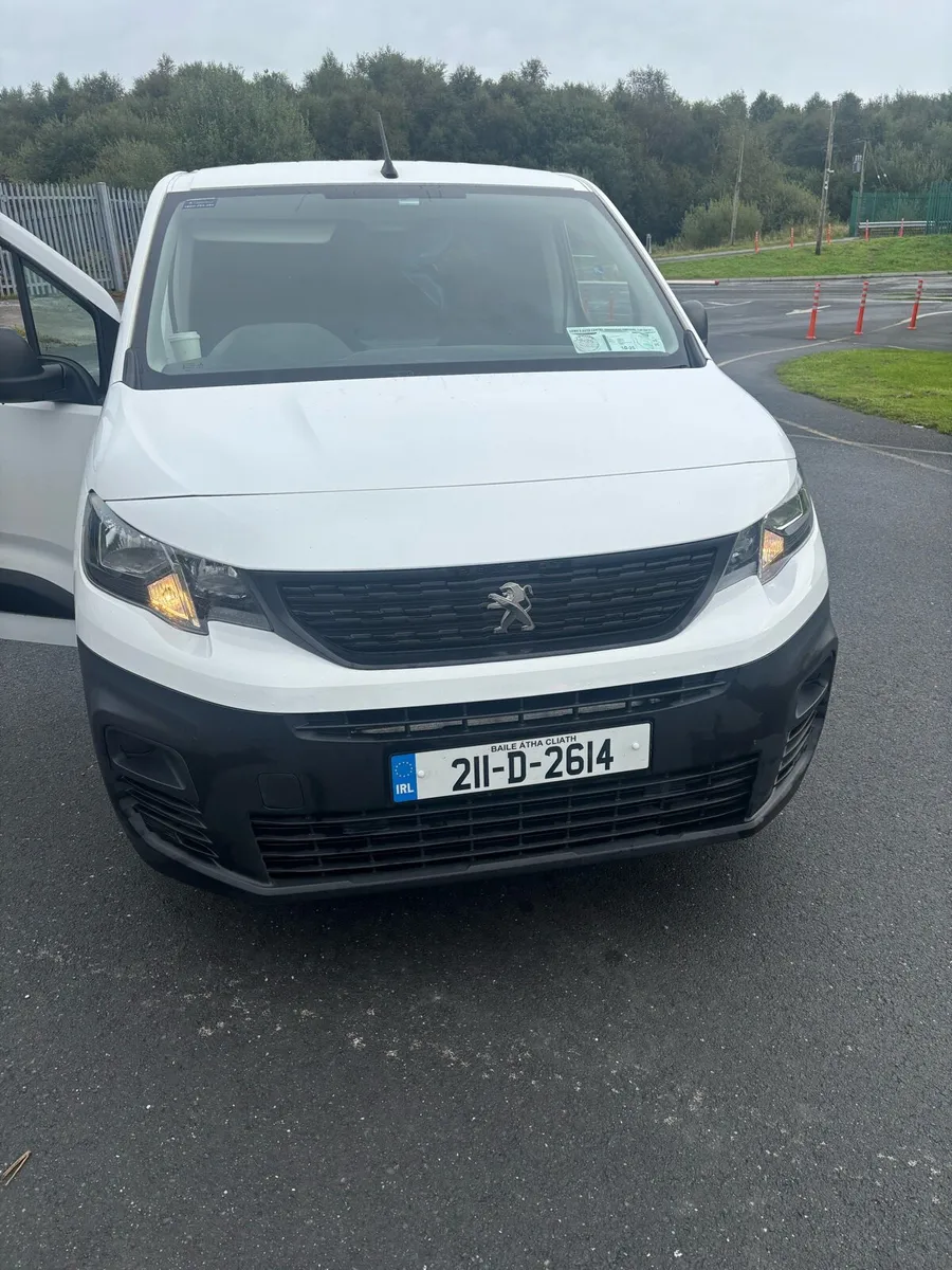 Peugeot Partner - 1.5 diesel - Image 1