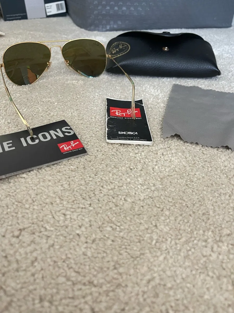 Ray Ban Aviator Sunglasses - Image 3