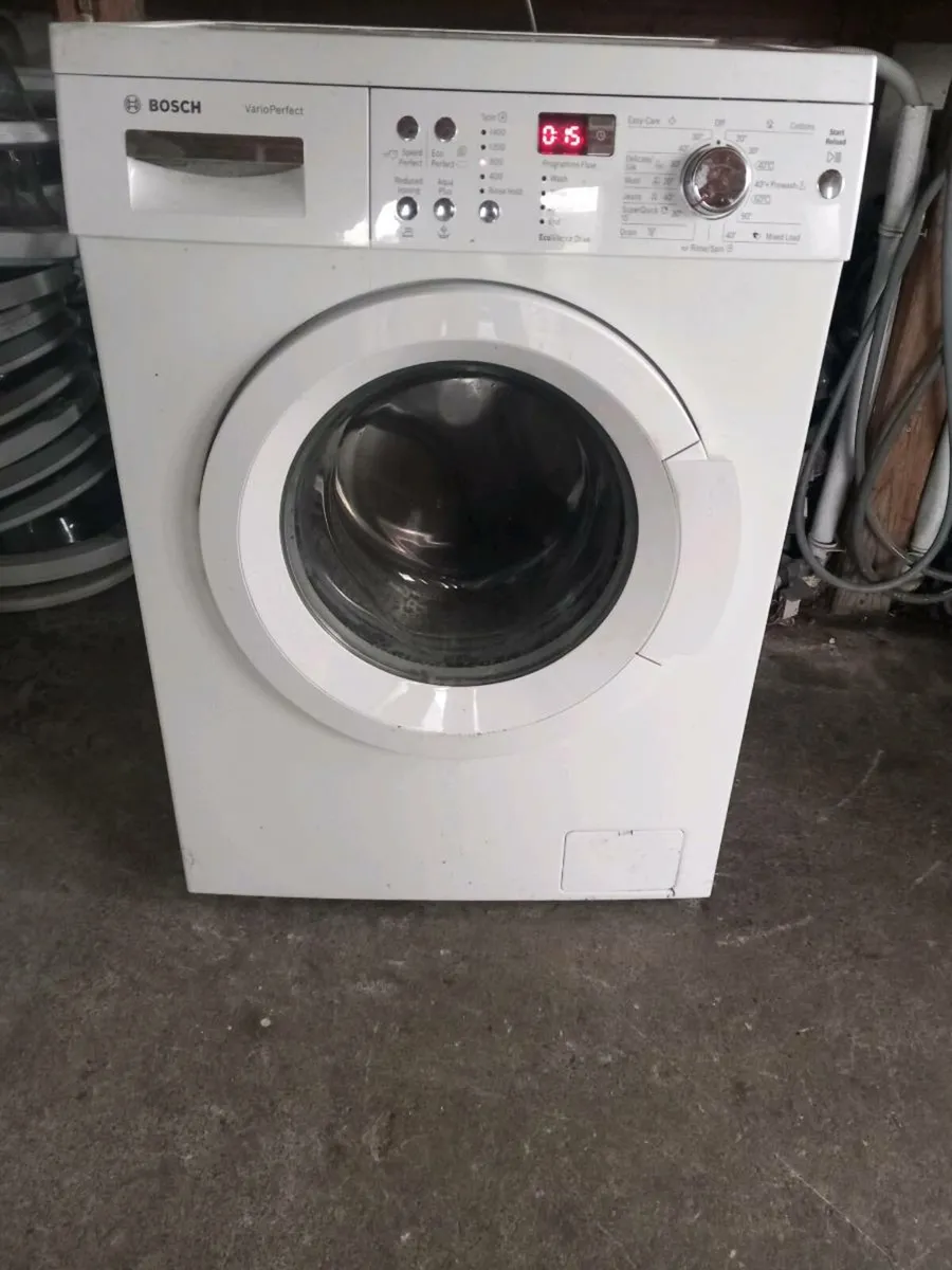Bosch 9kg washing machine 1400 spin - Image 1