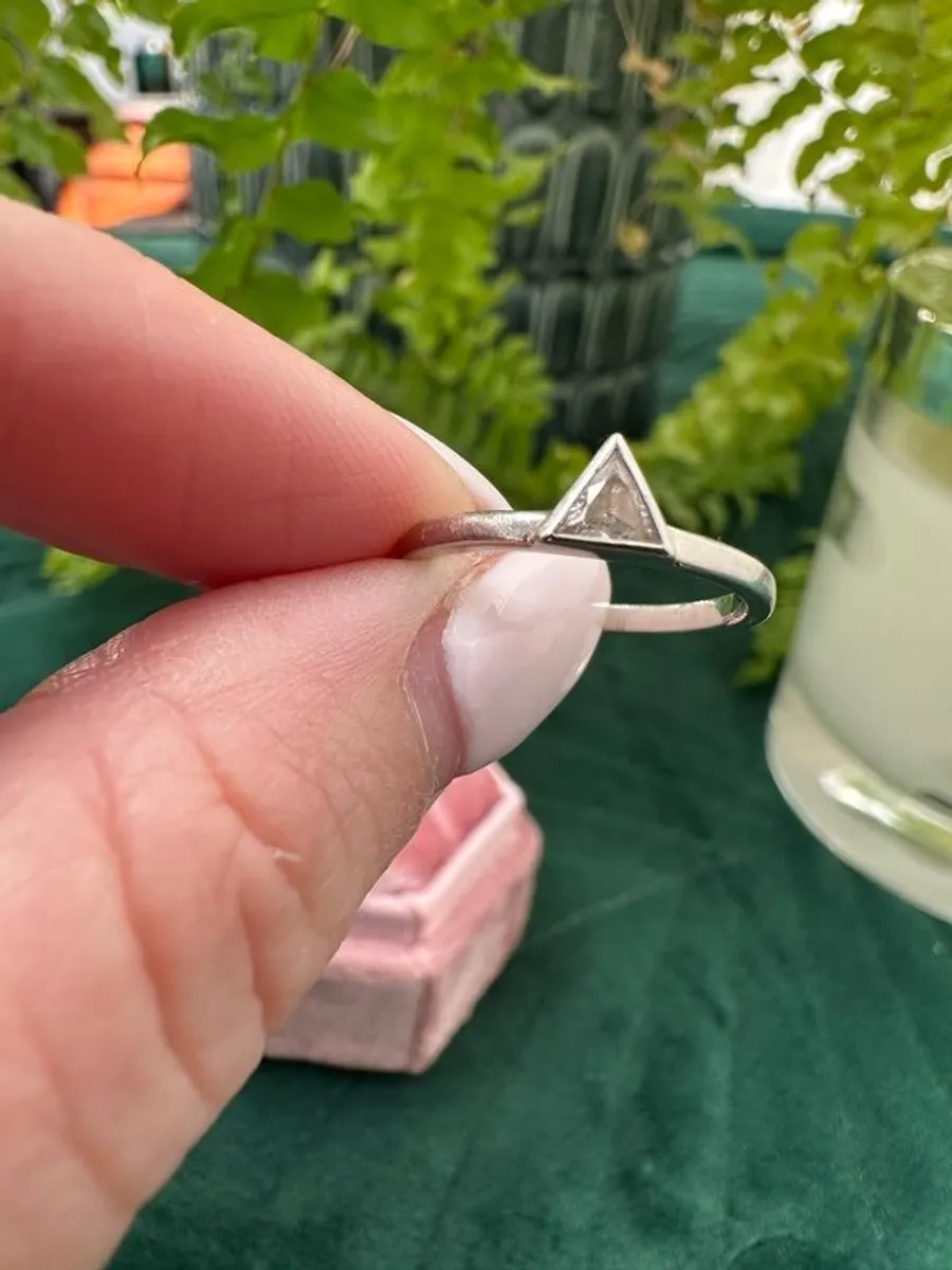 diamond and platinum ring set - Image 3