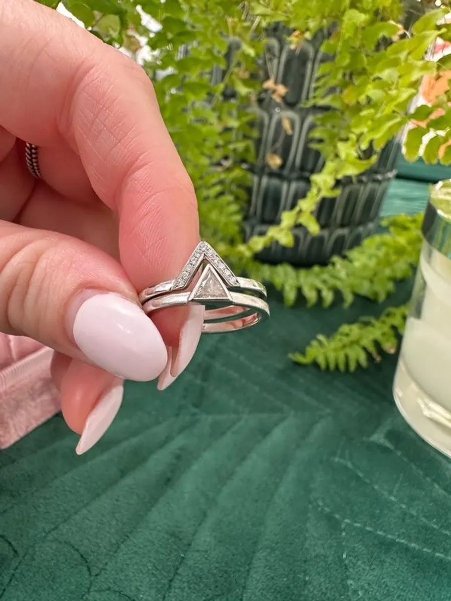 diamond and platinum ring set - Image 4