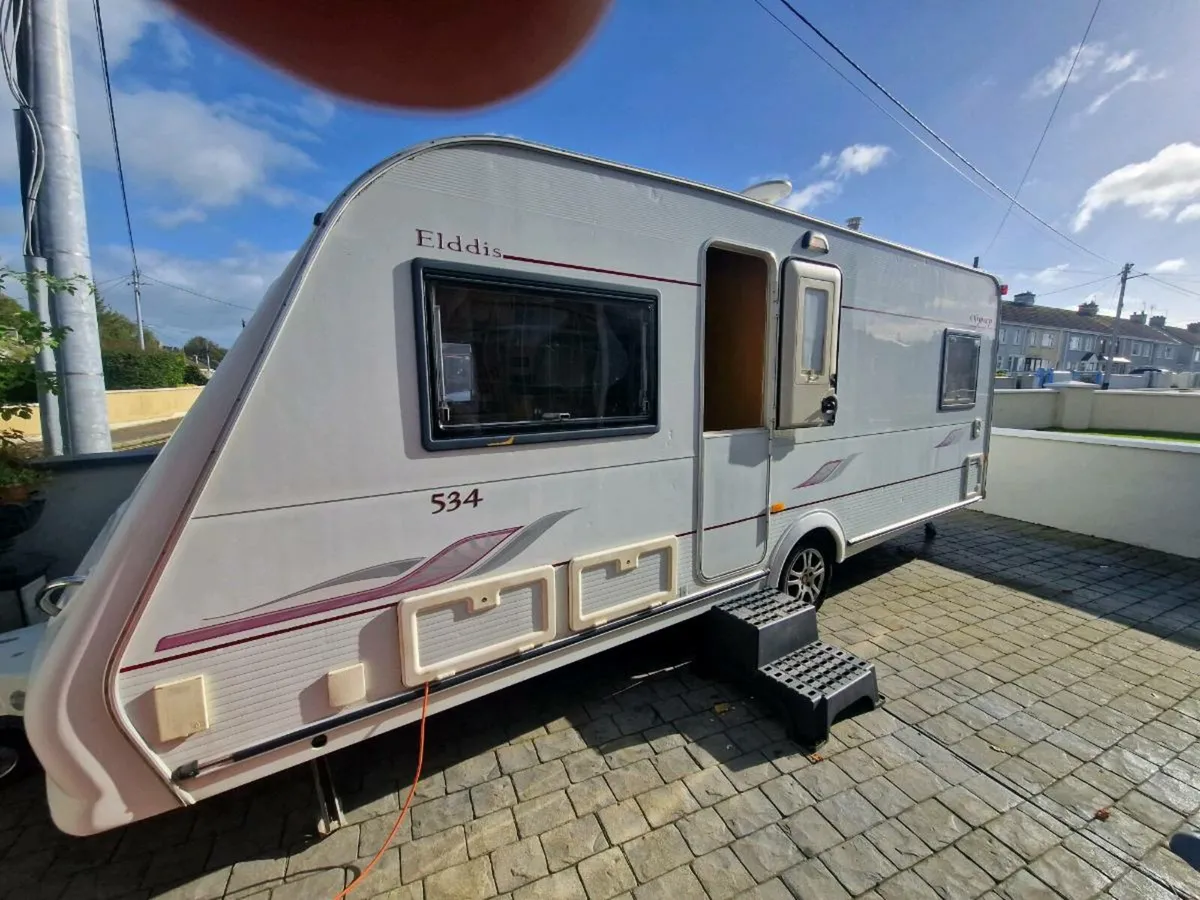 Caravan - Image 1