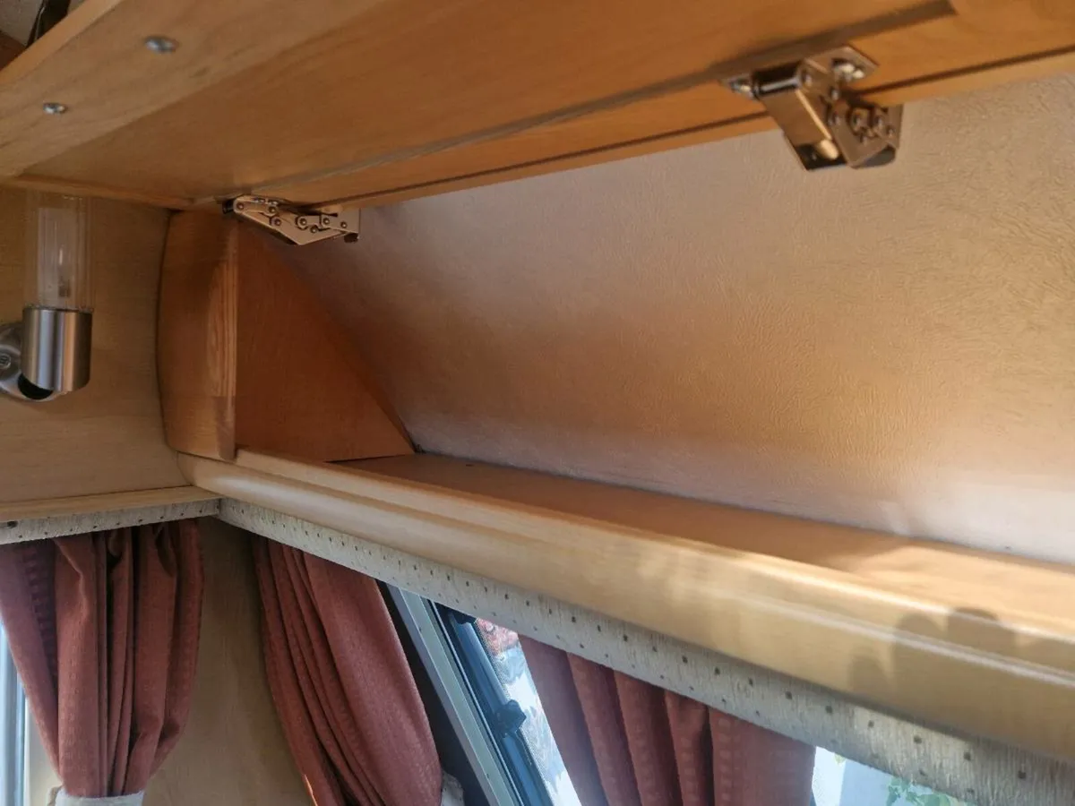 Caravan - Image 4