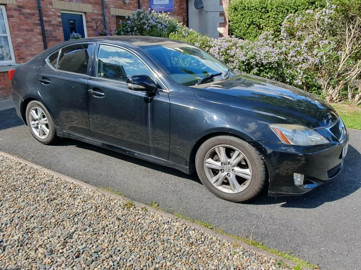 2010 Lexus IS220D - Image 2