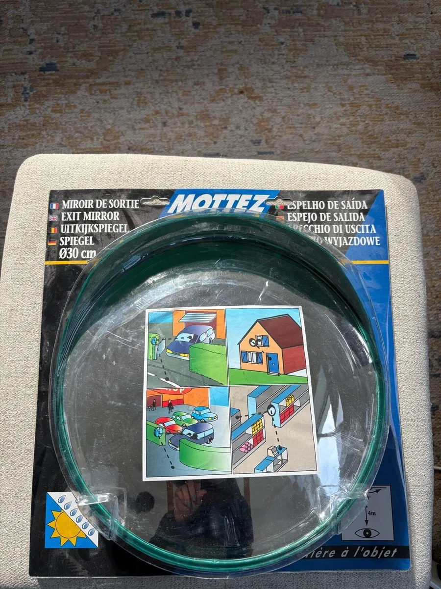 30cm convex traffic mirror - Image 1