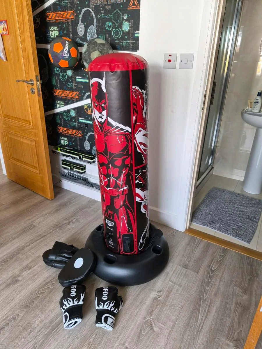 Kids Inflatable punching bag - Image 2