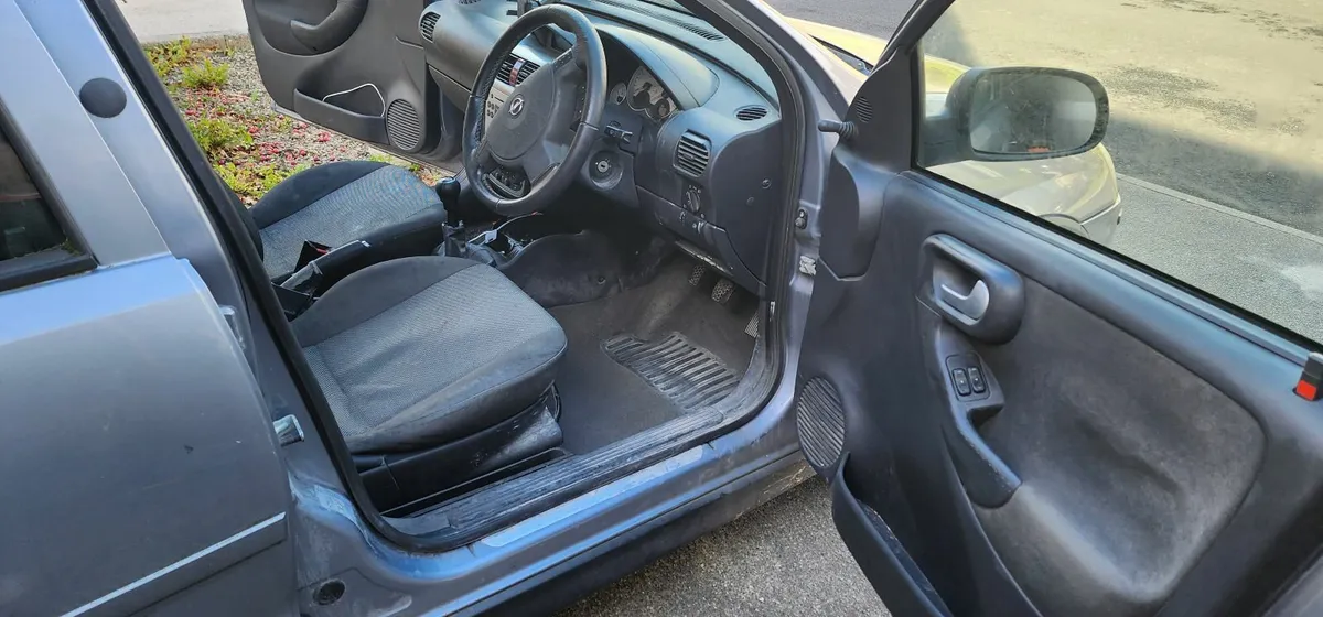Opel Corsa 2006 - Image 1