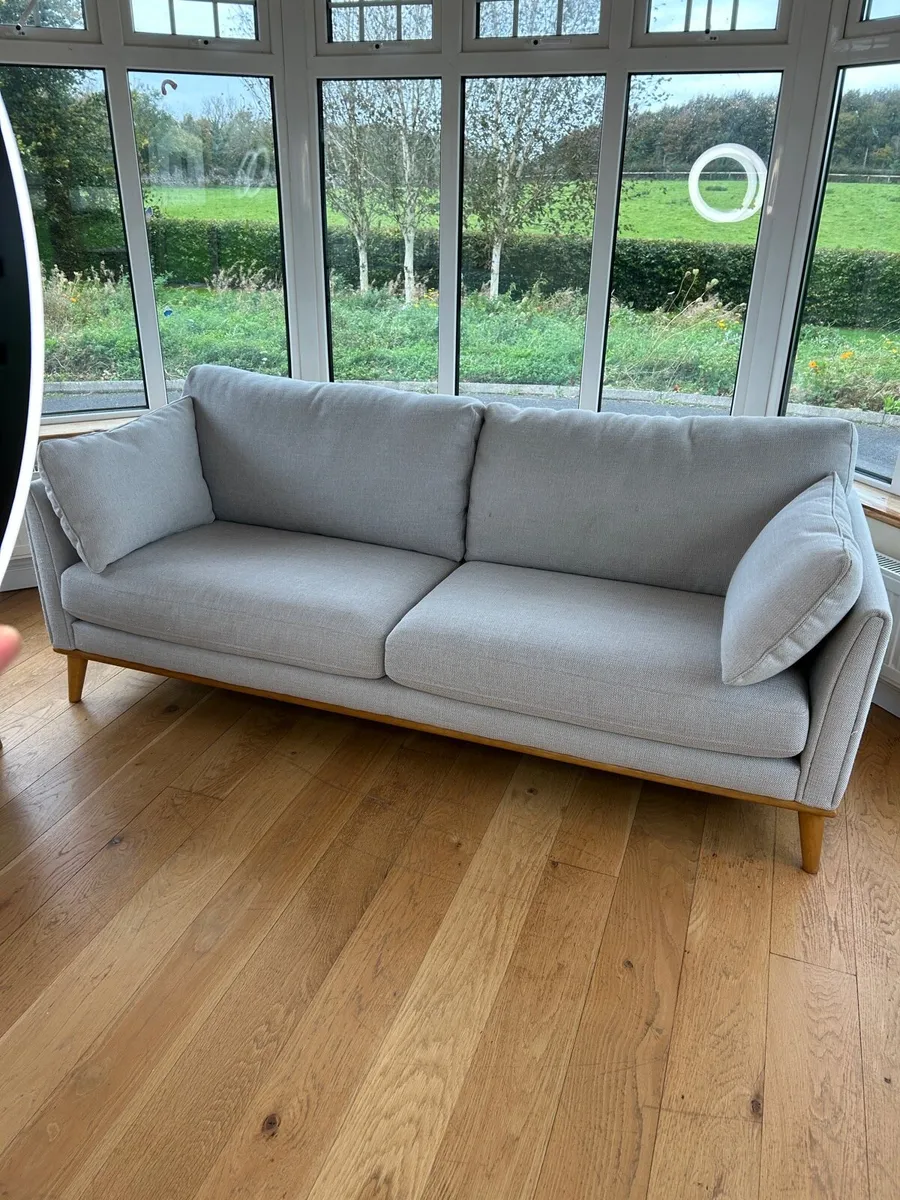 2 large comfortable sofas, nearly new €750 - Image 2