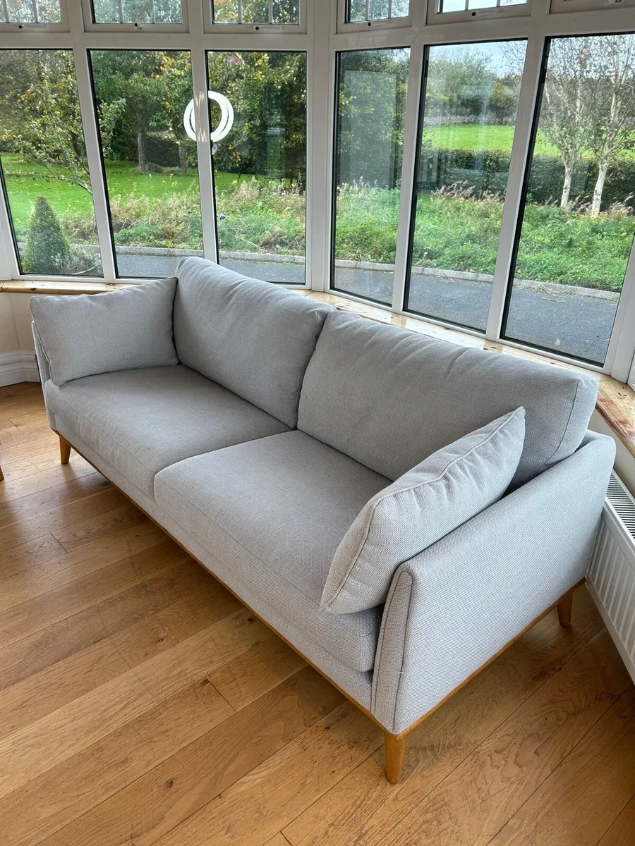 2 large comfortable sofas, nearly new €750 - Image 4