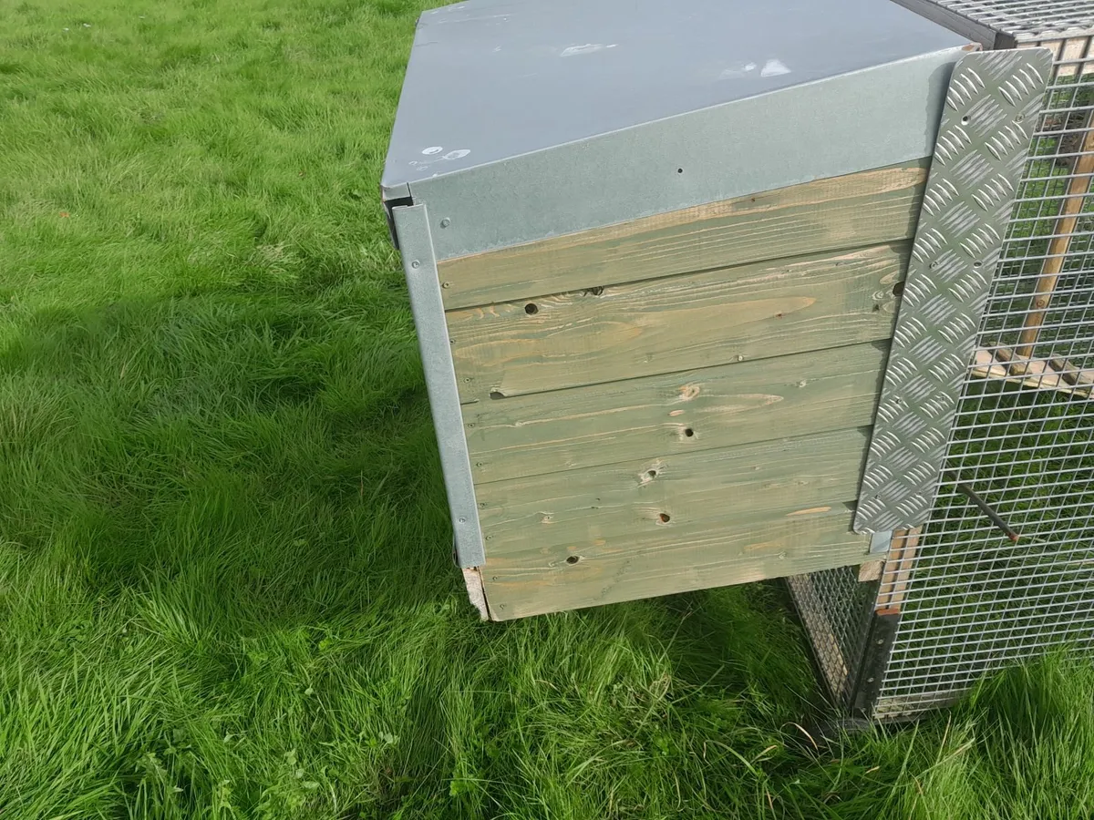 Rabbit hutch - Image 3