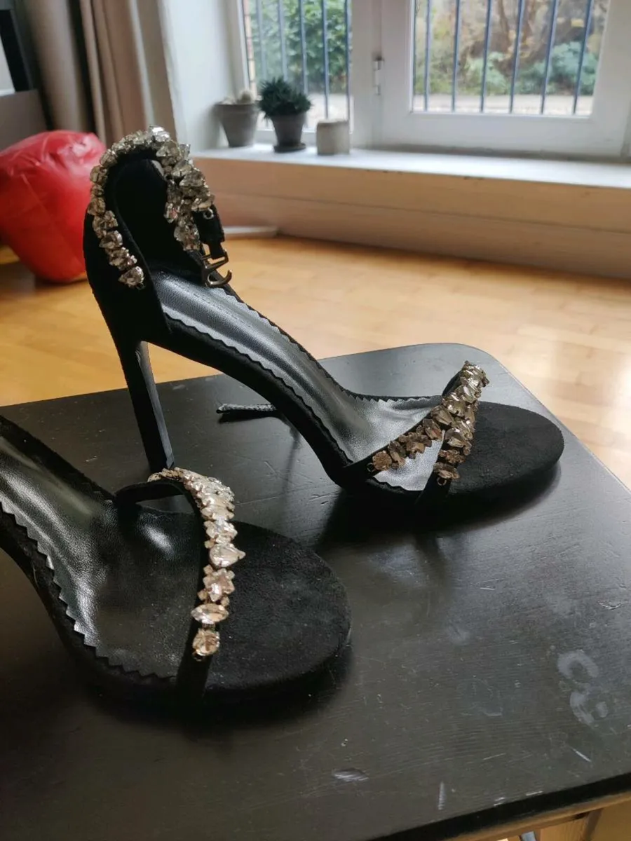 Stiletto size 6/38 - Image 3
