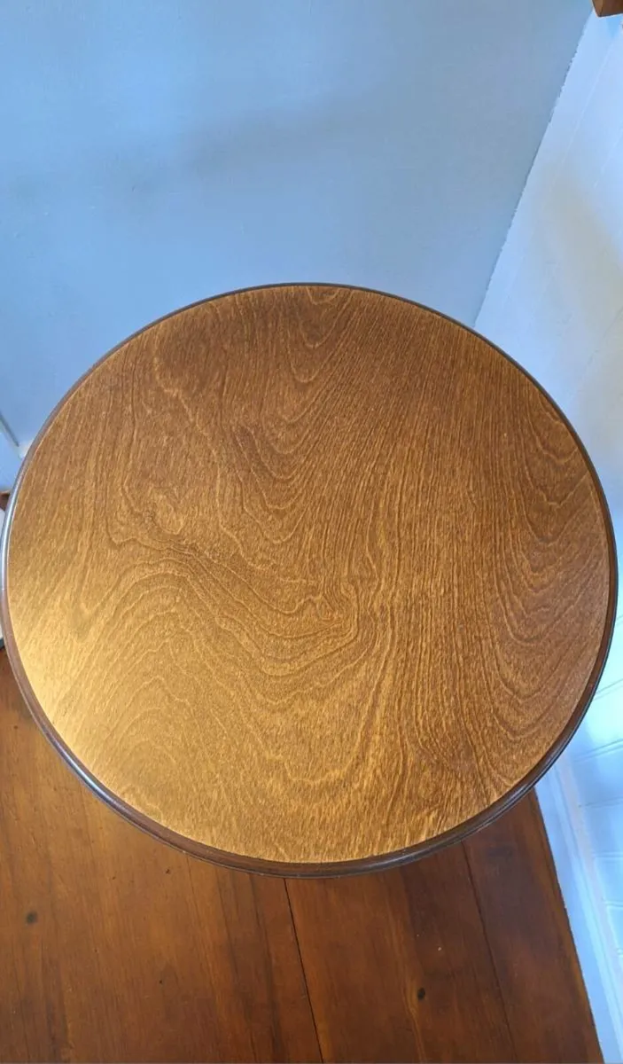 Round table and set of tables. - Image 3