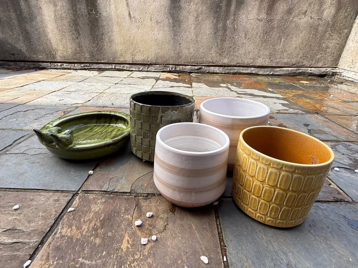 Pots - Image 1