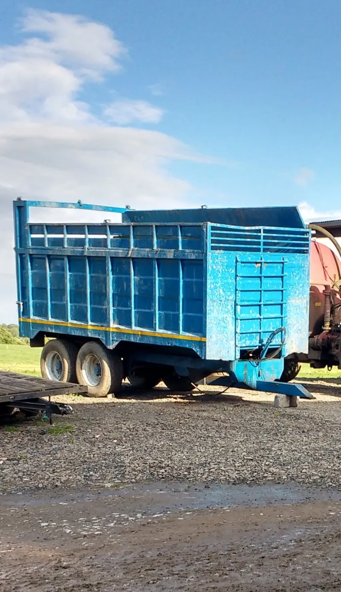 Sullivan 18ft silage trailer - Image 1