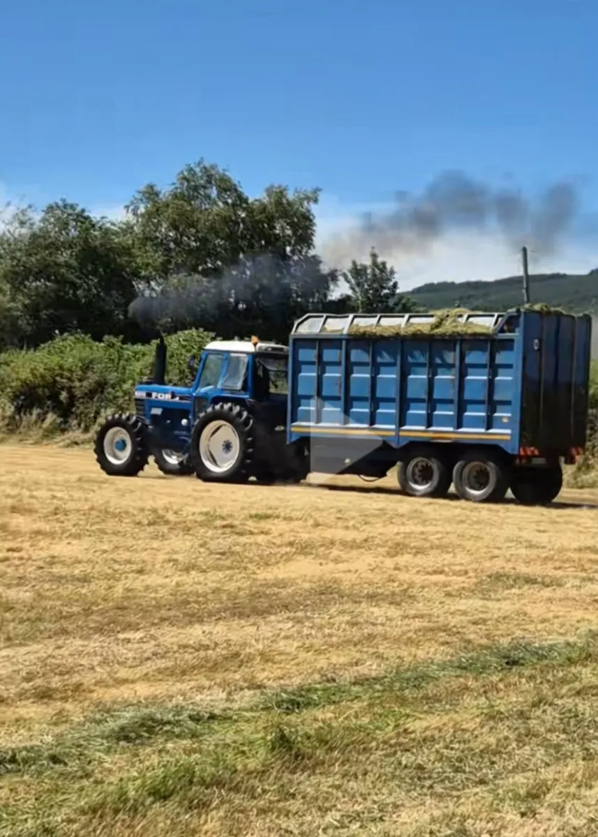 Sullivan 18ft silage trailer - Image 2