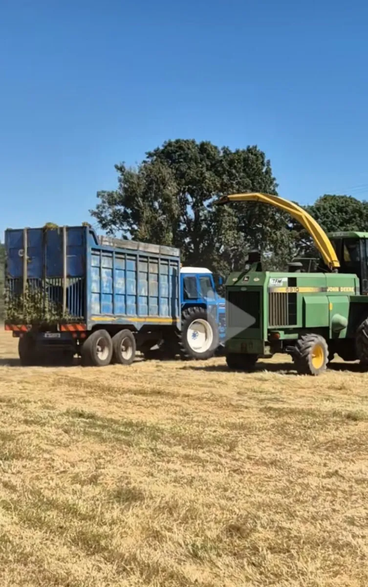 Sullivan 18ft silage trailer - Image 3