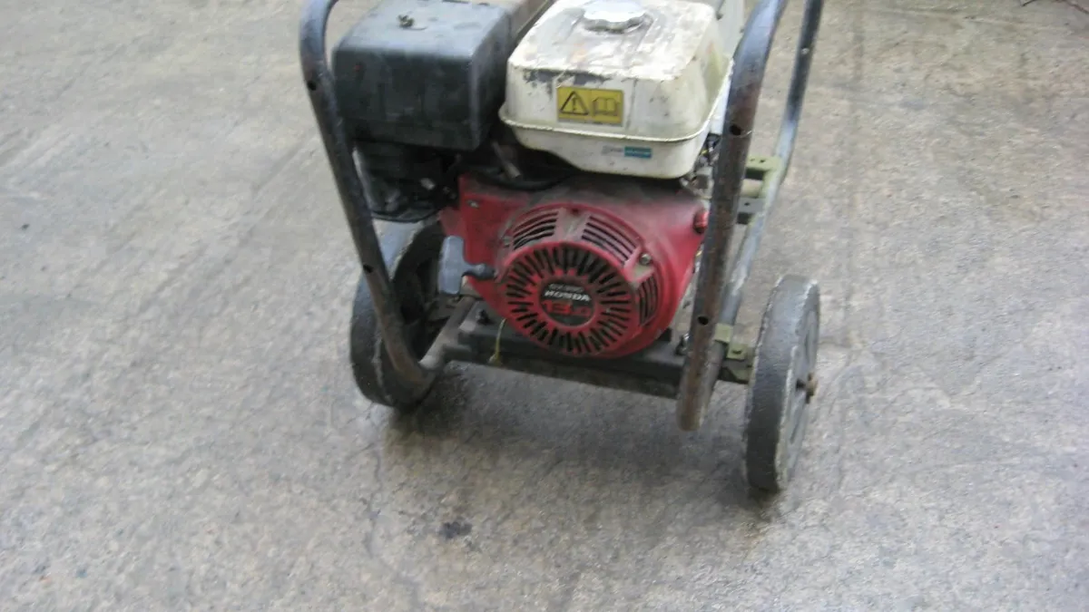 Generator 110/220 amp. - Image 3
