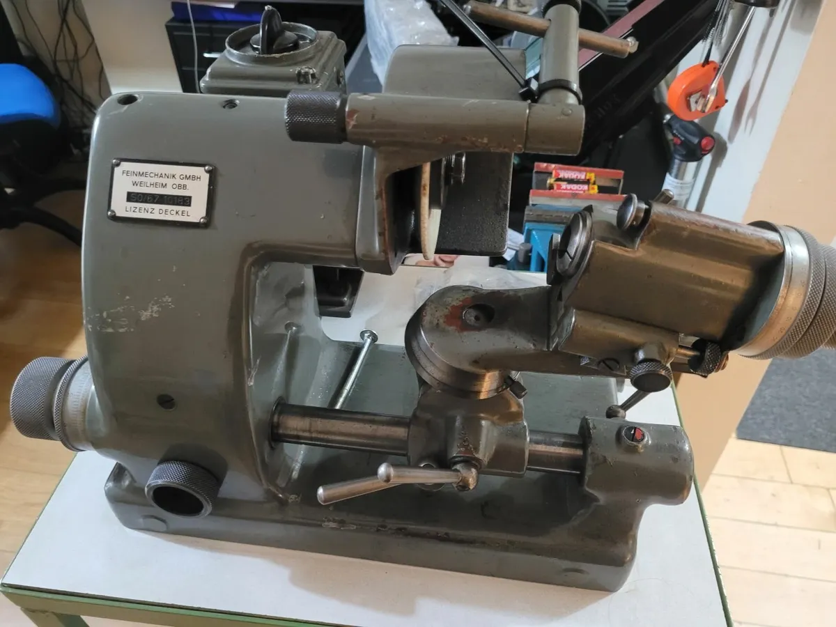 Deckel S0 universal grinder - Image 2