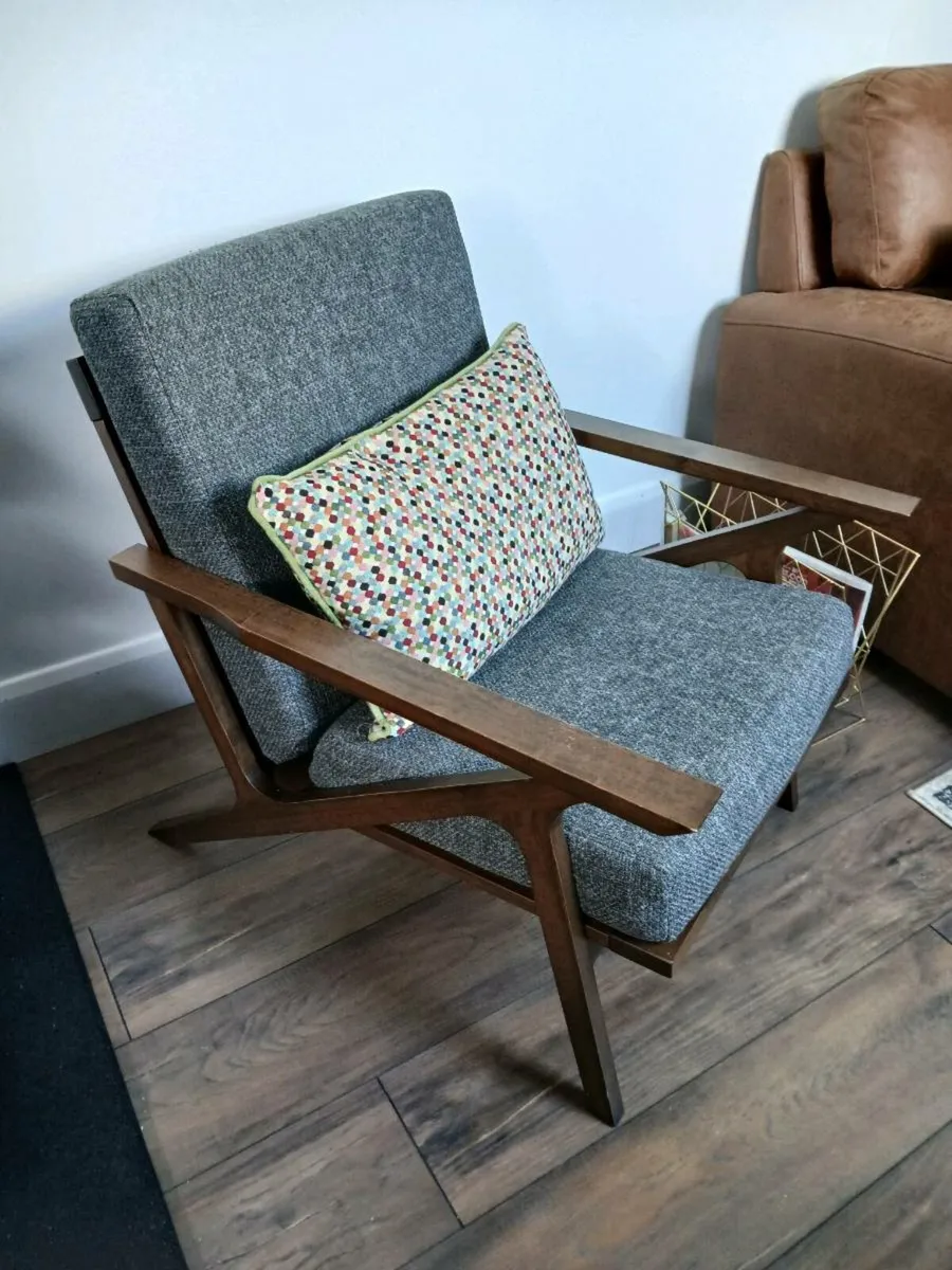 Accent Chair - Image 3