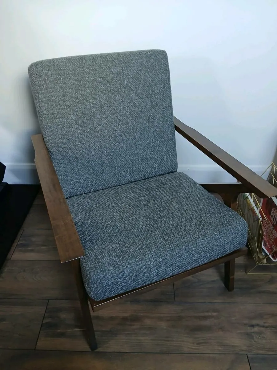 Accent Chair - Image 4