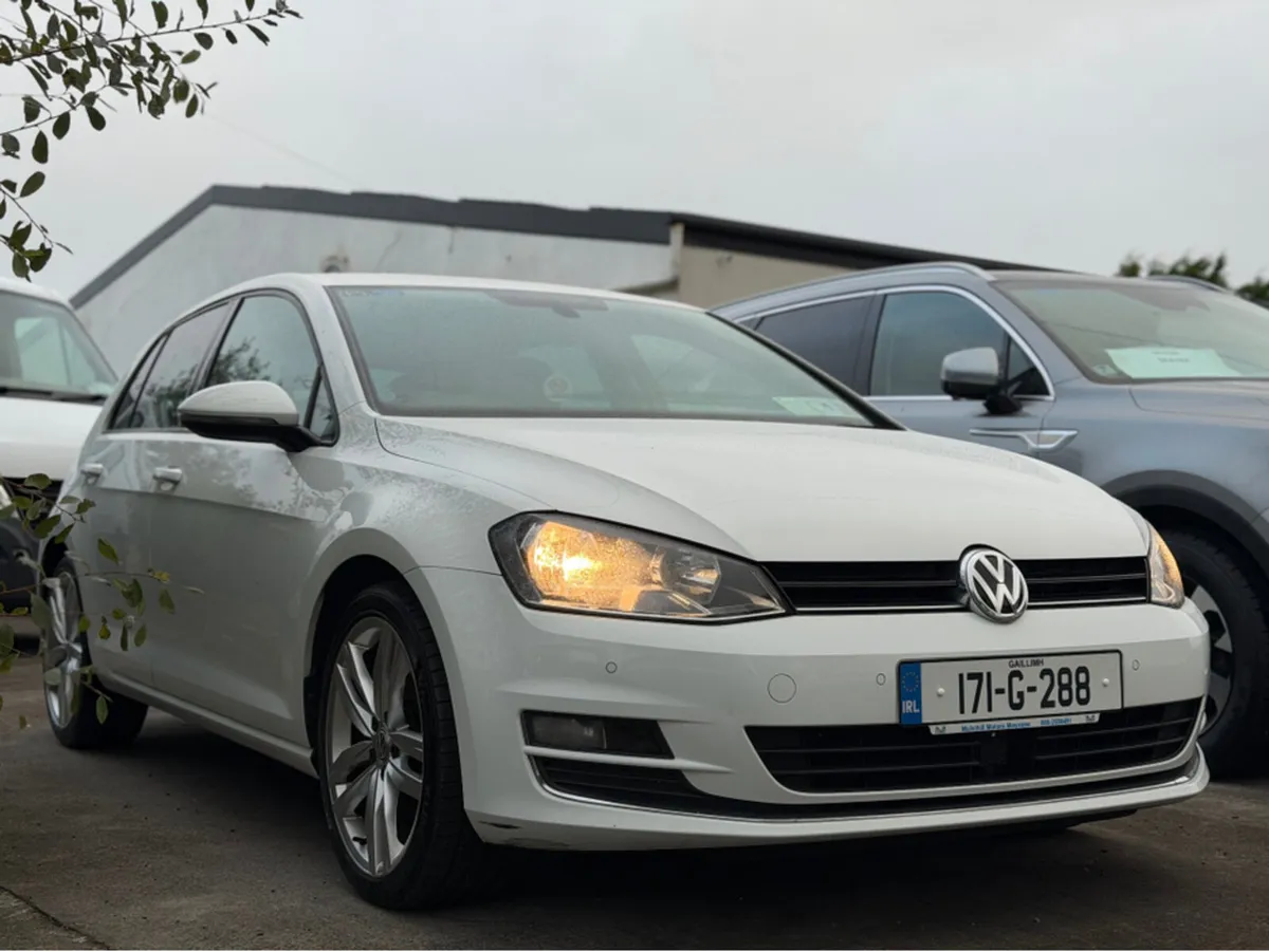 Volkswagen Golf HIGHLINE 1.6 TDI MANUAL 5SPEED 110 - Image 2