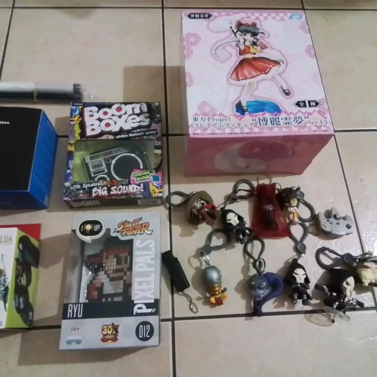 COLLECTABLES - Image 1