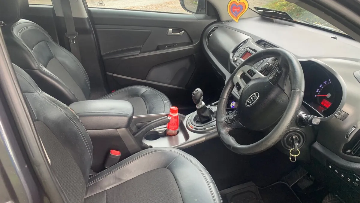 Kia Sportage 2012 - Image 2