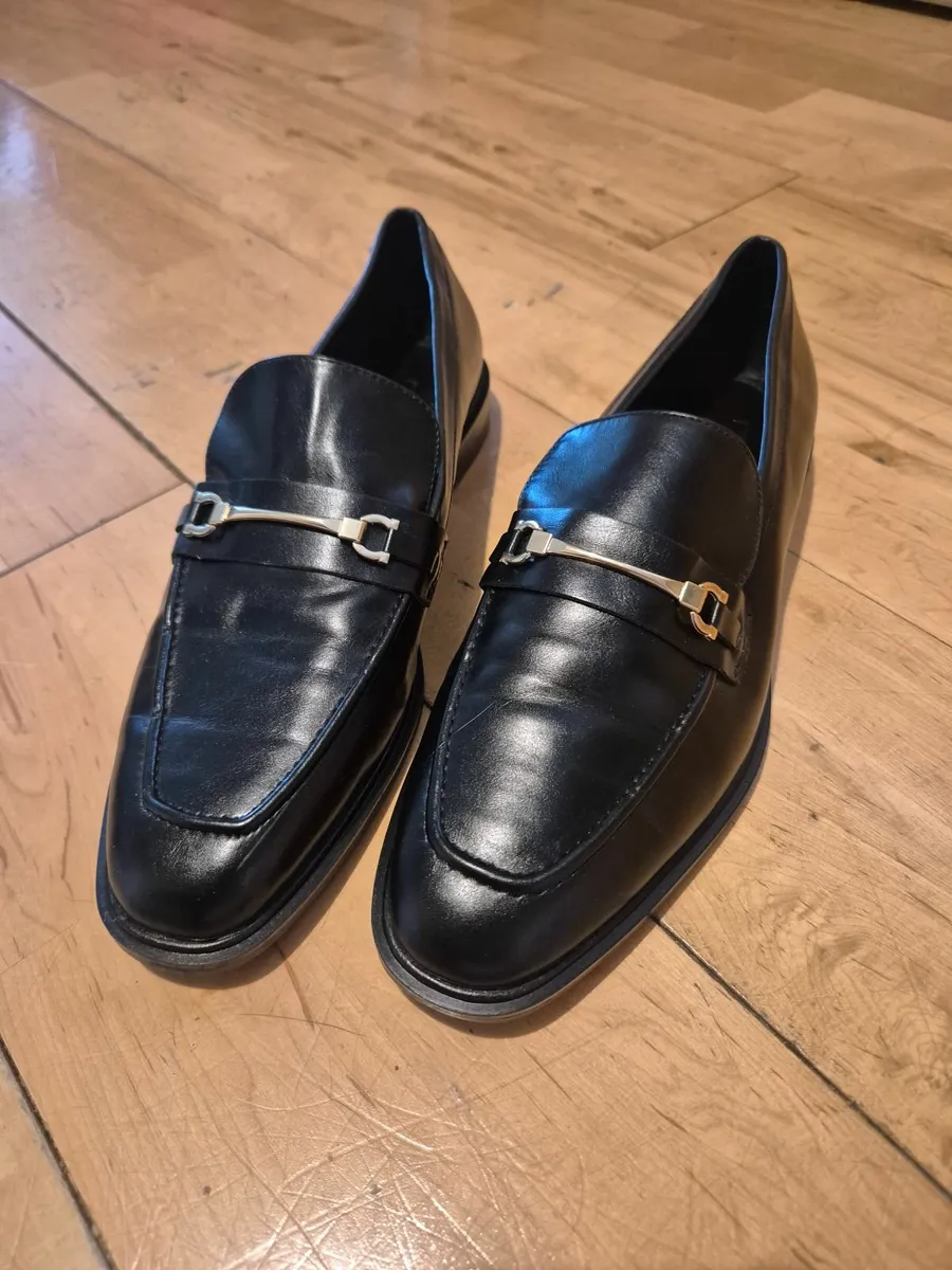 Zara loafers/shoes. - Image 3