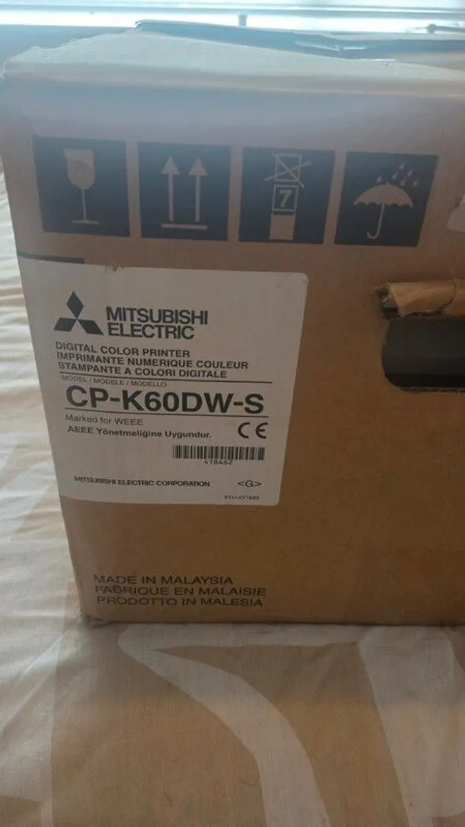 Mitsubishi instant printer - Image 2