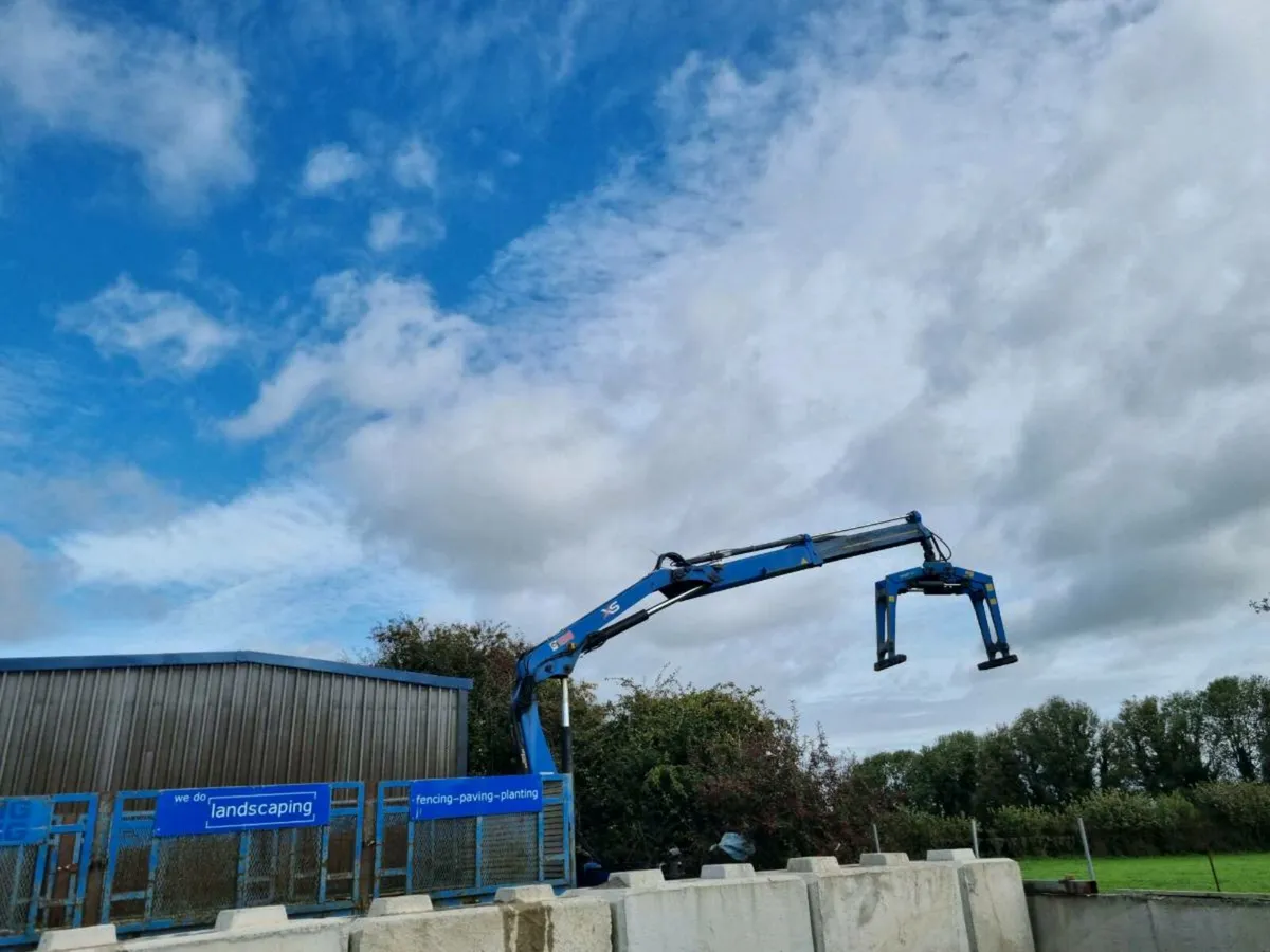 Daf lf with remote crane - Image 2