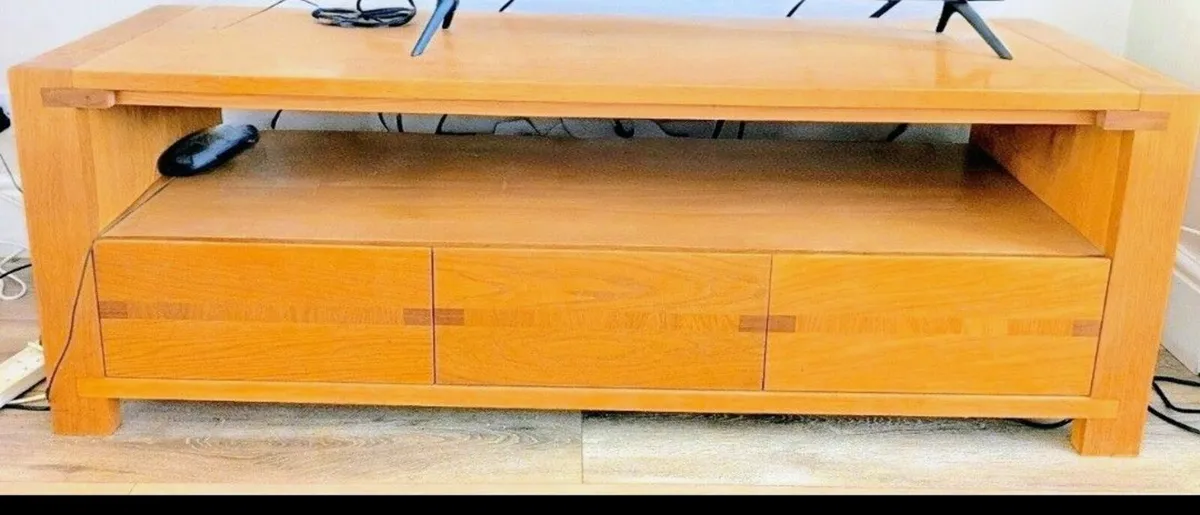 TV Cabinet