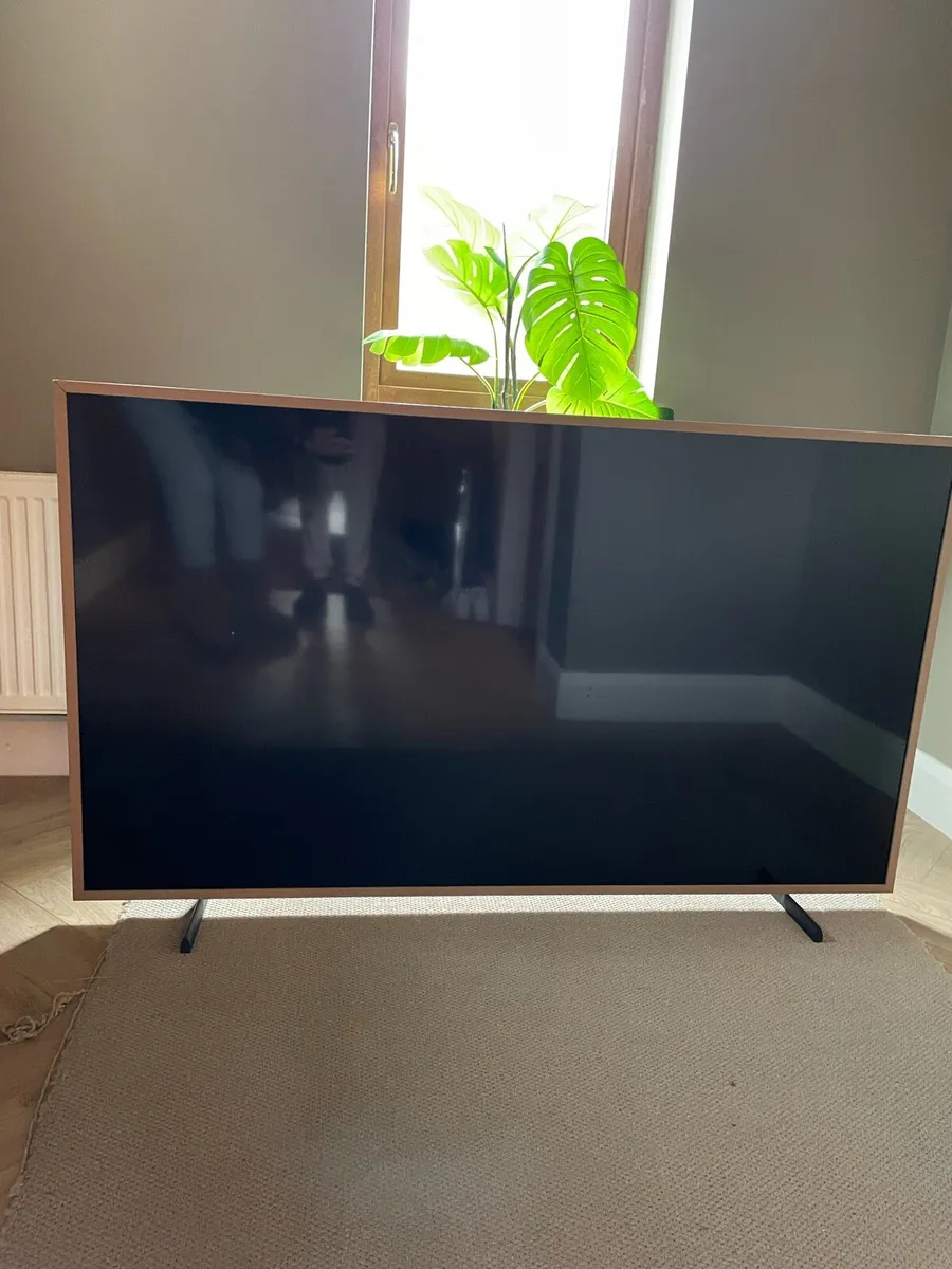 Samsung Frame TV 65 inch 4K ultra high definition - Image 1