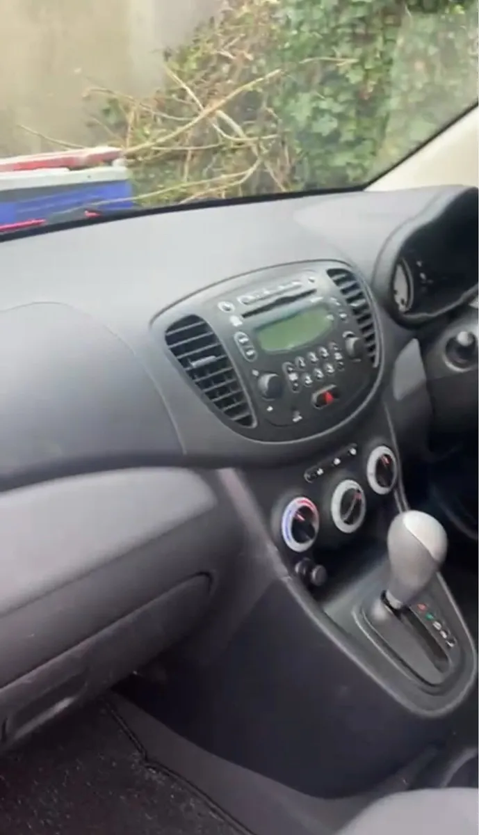 Hyundai i-10 - Image 2