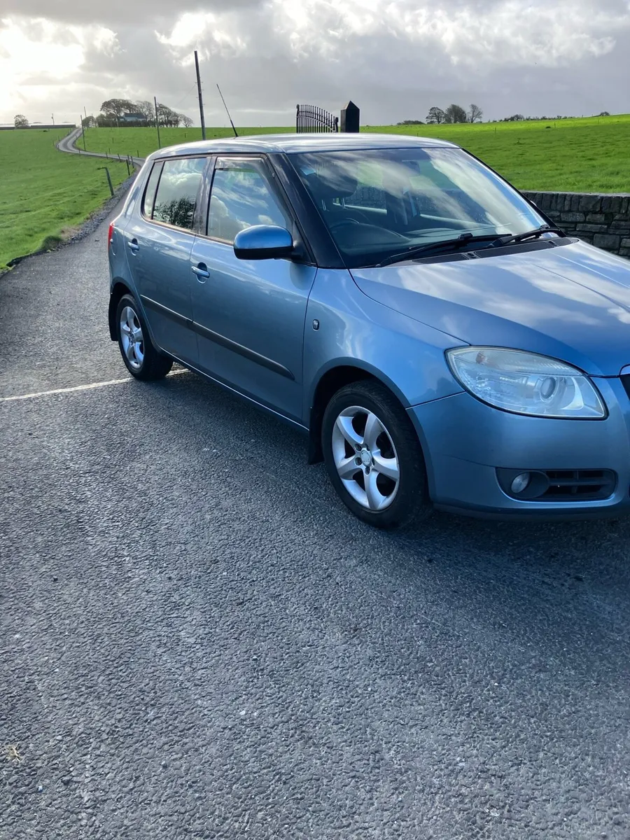 Car - Image 4