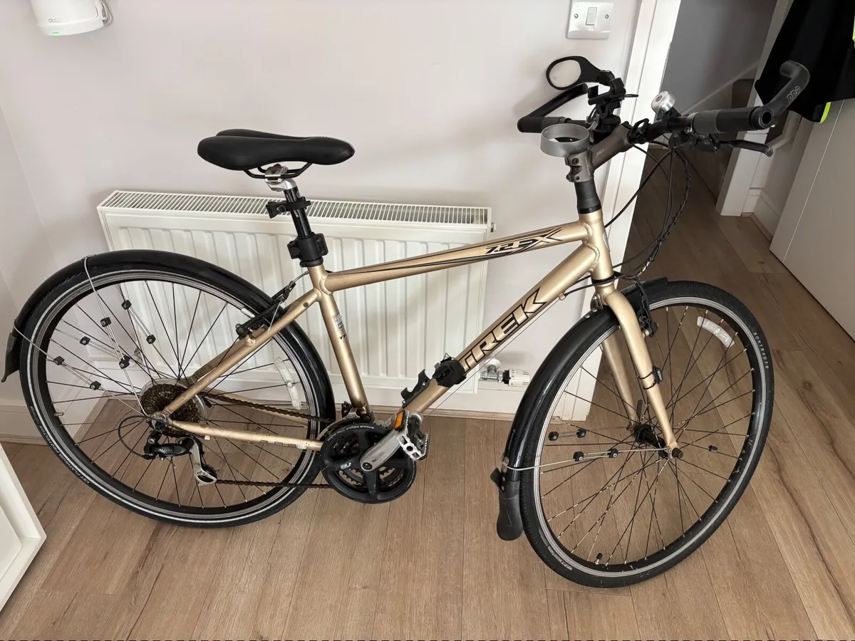 Trek 7.2 FX Hybrid City Bike – Ready to Ride - Image 4