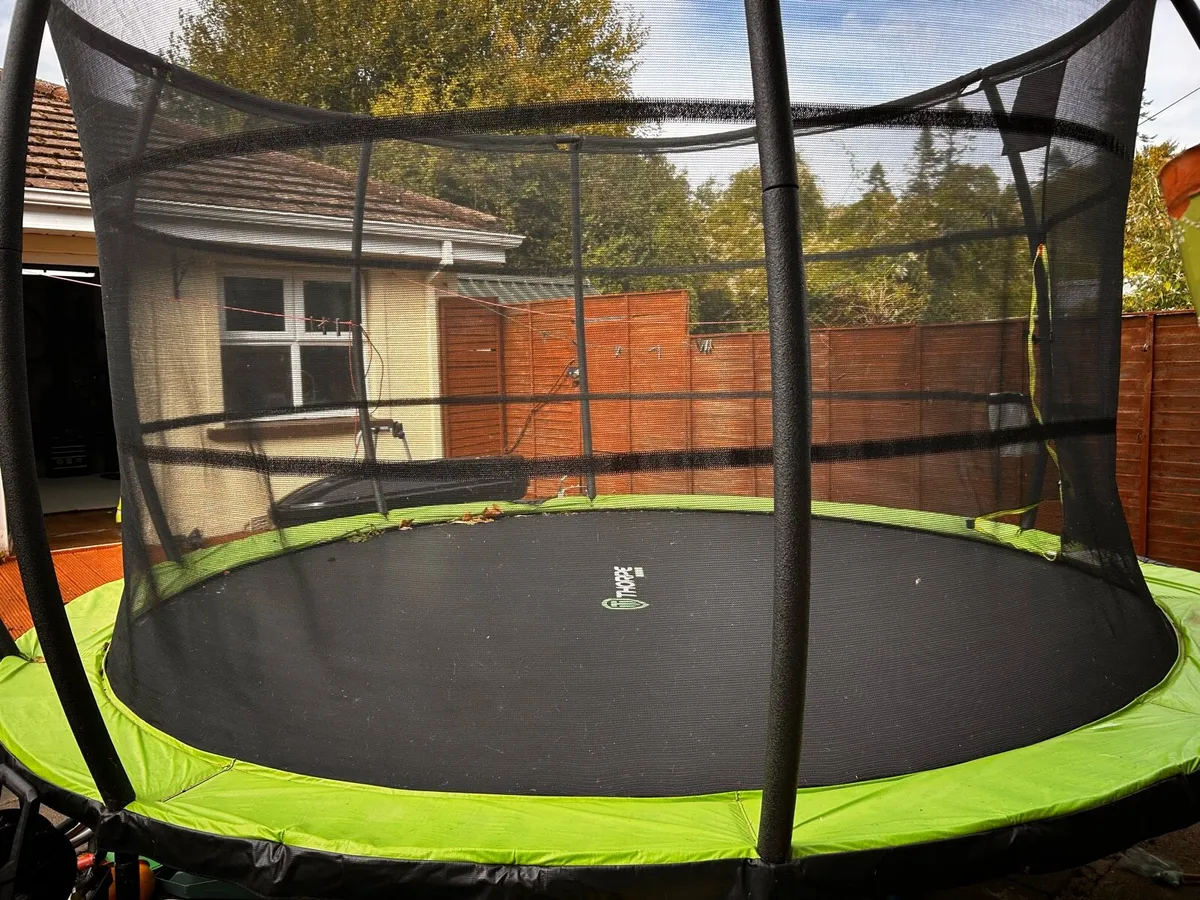 12-foot trampoline - Image 2