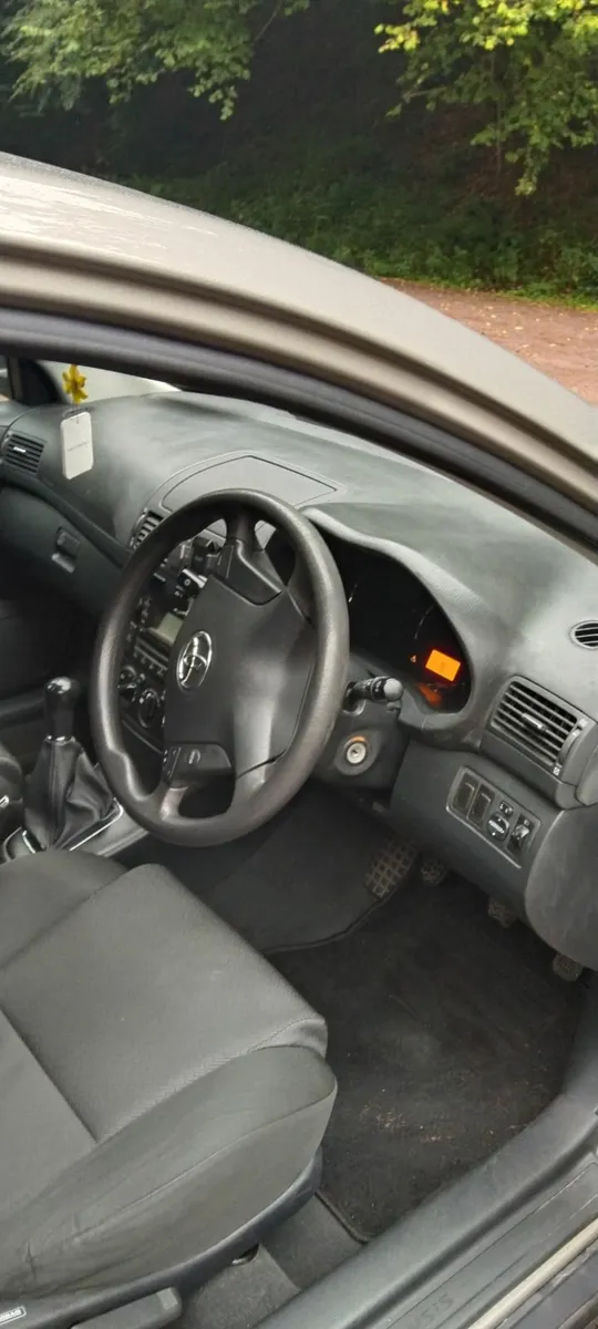 Toyota Avensis 2007 - Image 2