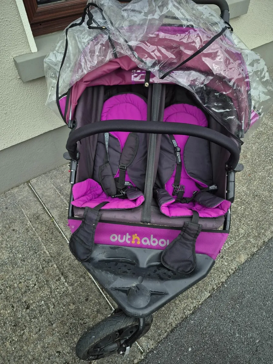 Out n About double buggy - Image 1