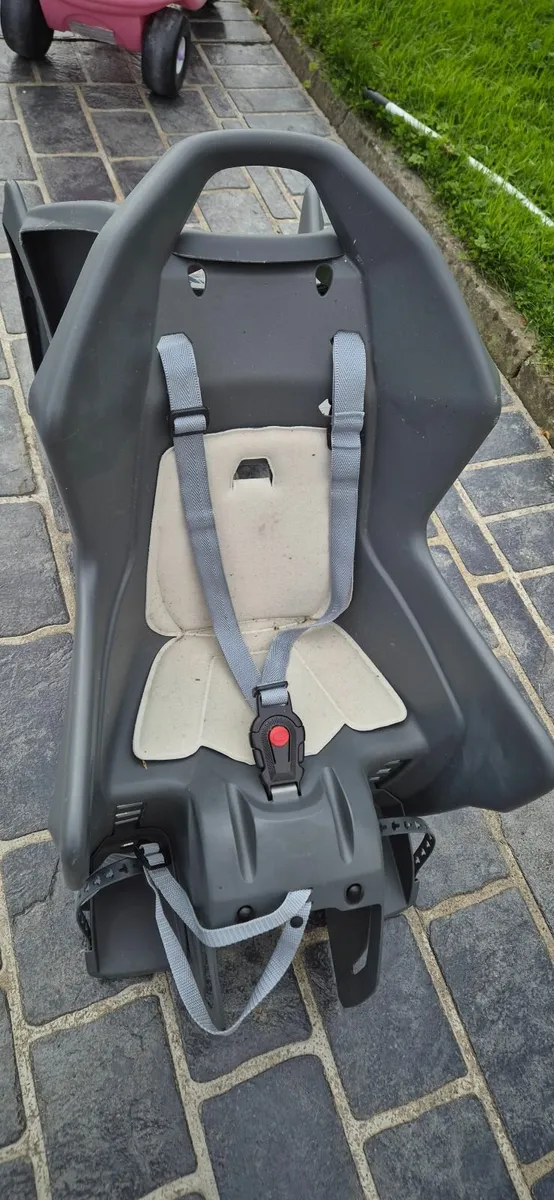 Bike child seat x 2 - Image 1