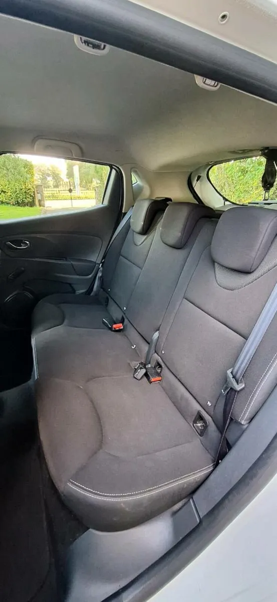 Renault Clio - Image 4