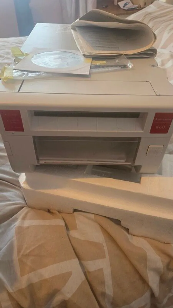 Mitsubishi instant printer - Image 1